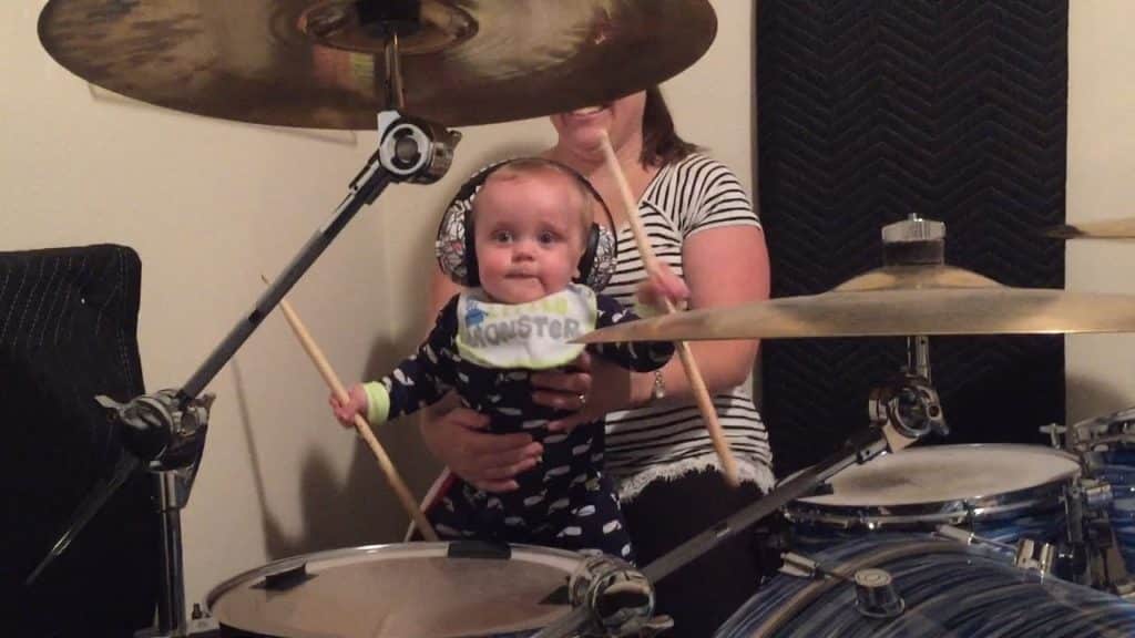 baby-drummer